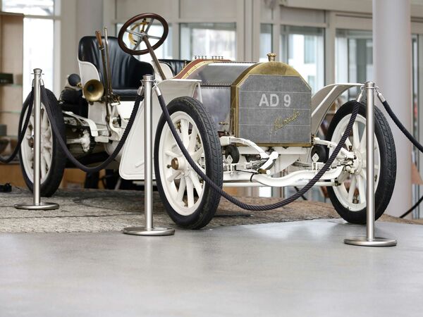 100 Jahre - Aston Martin